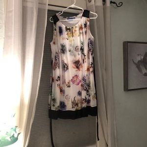 Flowy Floral Dress! Only worn once!